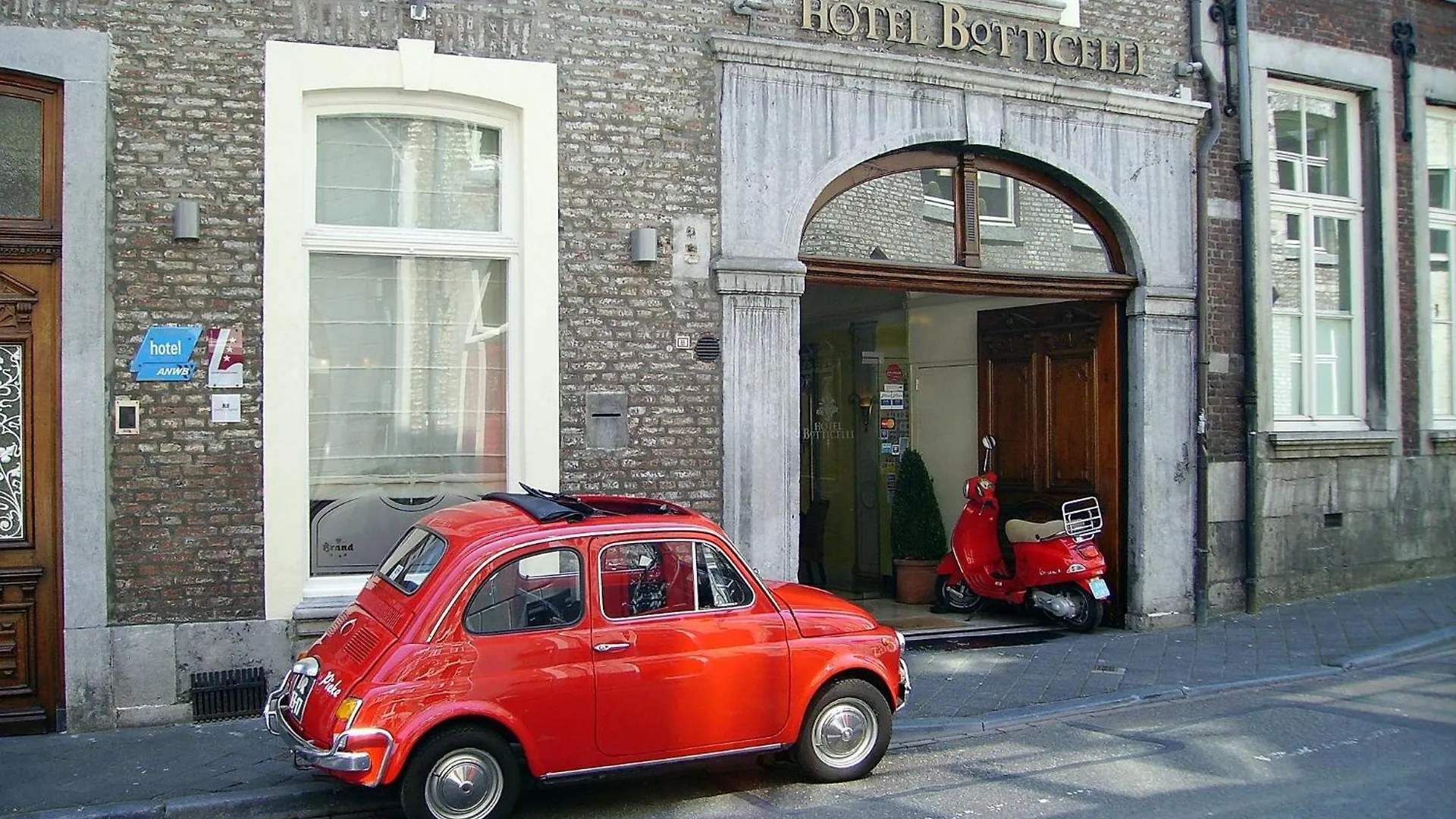 Hotel Botticelli contacts